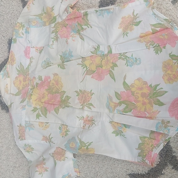 Chaus Vintage Short Sleeve Button Down Top and Skirt Set Size Med - Picture 8 of 13